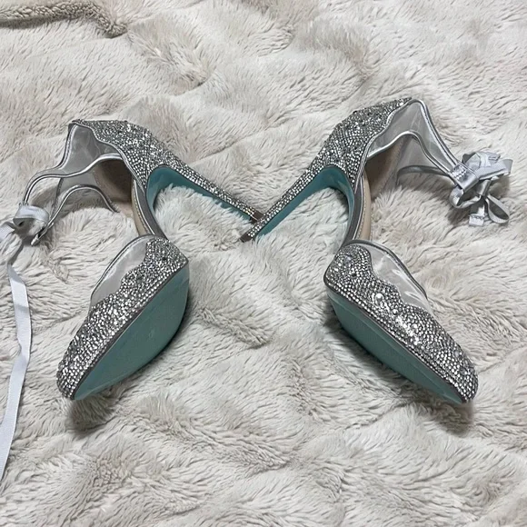 W7.5 Betsey Johnson Rhinestone Stilettos - Picture 7 of 14